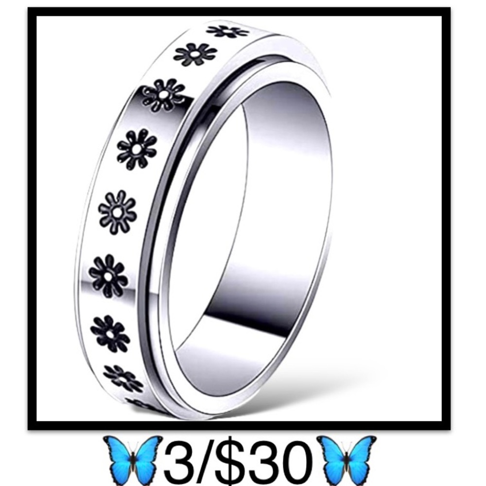 Stainless Steel Fidget Spinner Flower Ring, silver and black, size 8